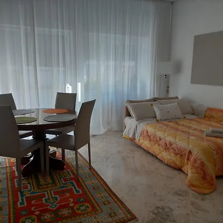 Betel House - * Μπάρι